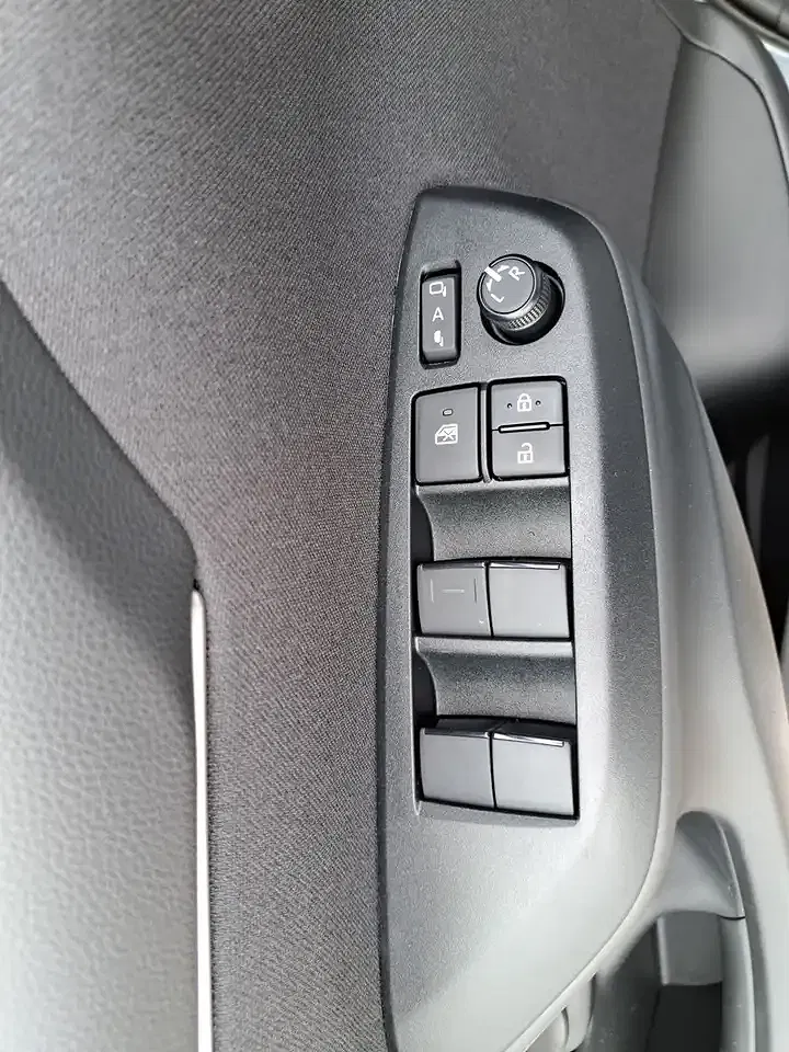 Mazda 2 - Thumbnail 12