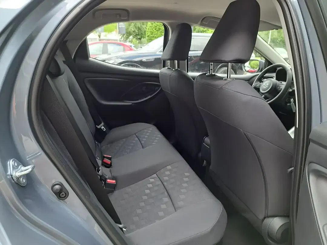 Mazda 2 - Thumbnail 8