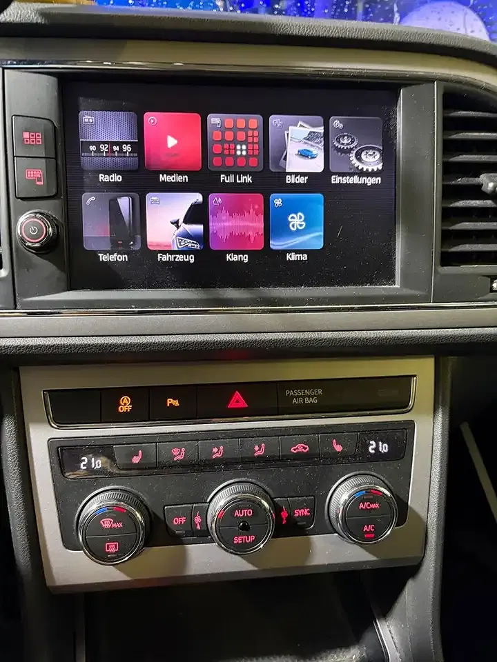 SEAT Leon - Thumbnail 12