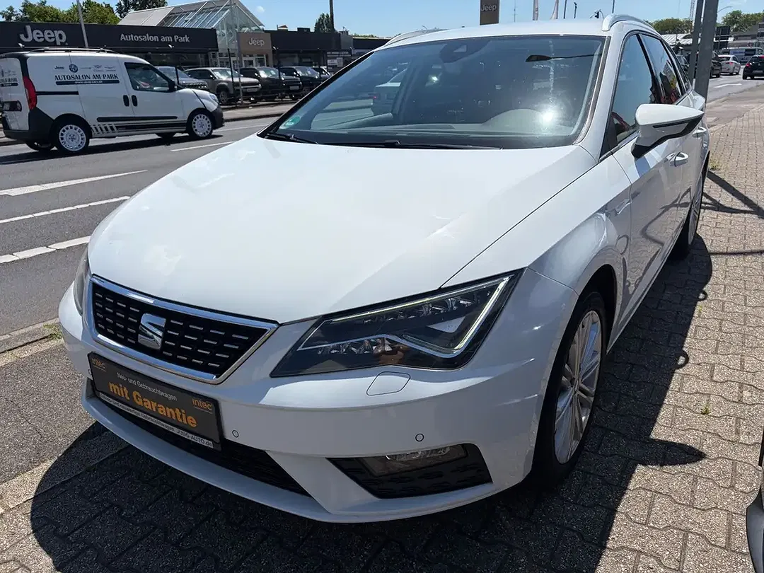 SEAT Leon - Thumbnail 2