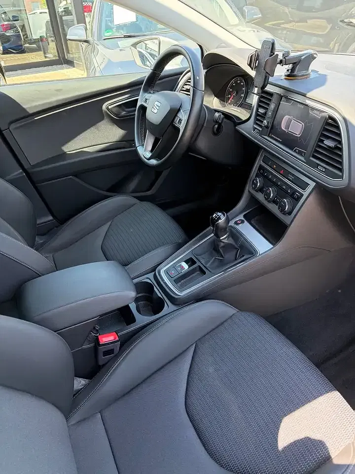 SEAT Leon - Thumbnail 8