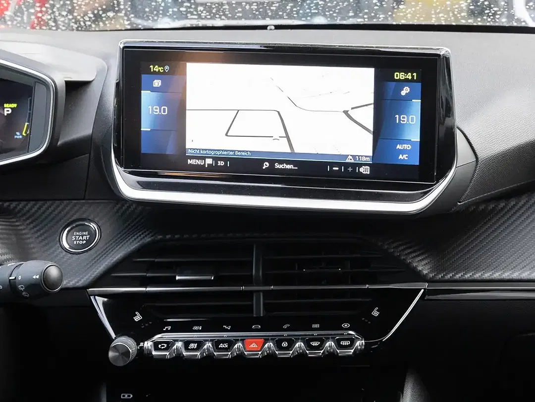 Peugeot e-208 - Thumbnail 7