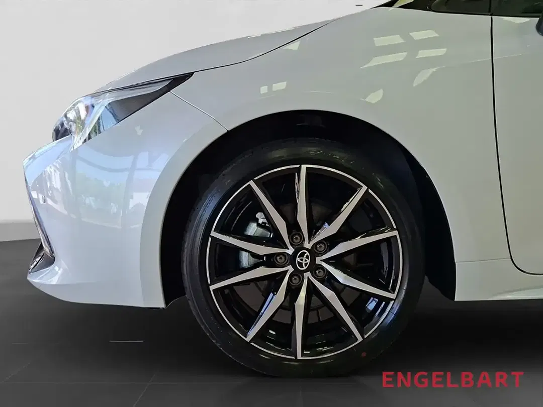 Toyota Corolla - Thumbnail 14