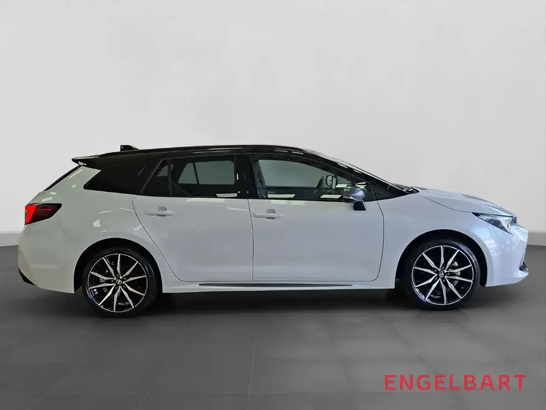 Toyota Corolla - Thumbnail 4