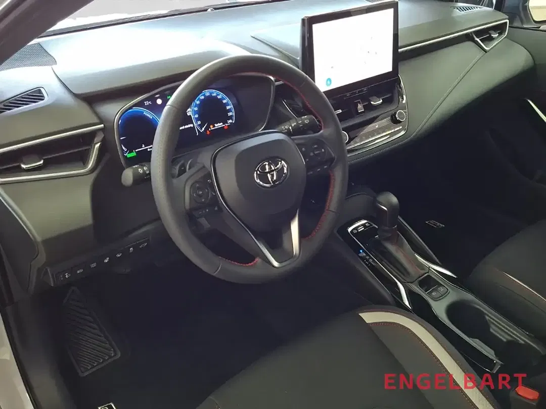 Toyota Corolla - Thumbnail 6