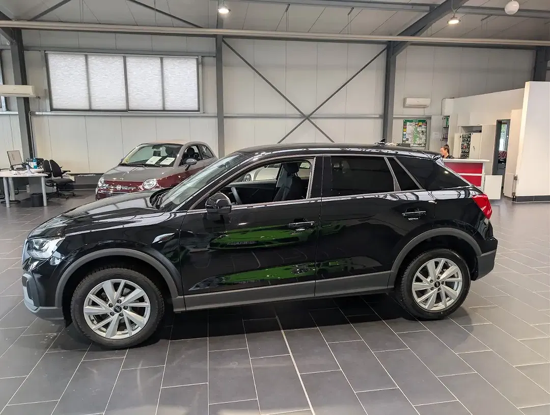Audi Q2 - Thumbnail 8