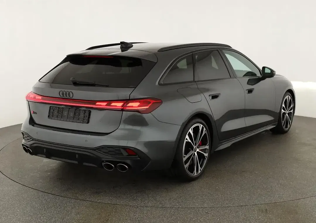 Audi S5 - Thumbnail 3