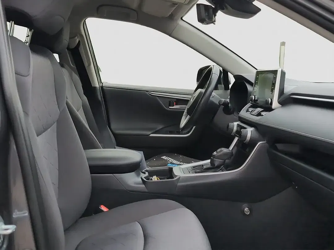 Toyota RAV 4 - Thumbnail 14