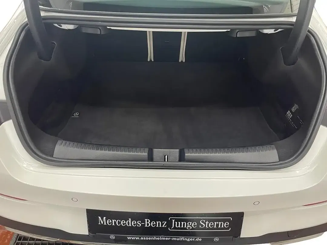 Mercedes-Benz CLA 180 - Thumbnail 12
