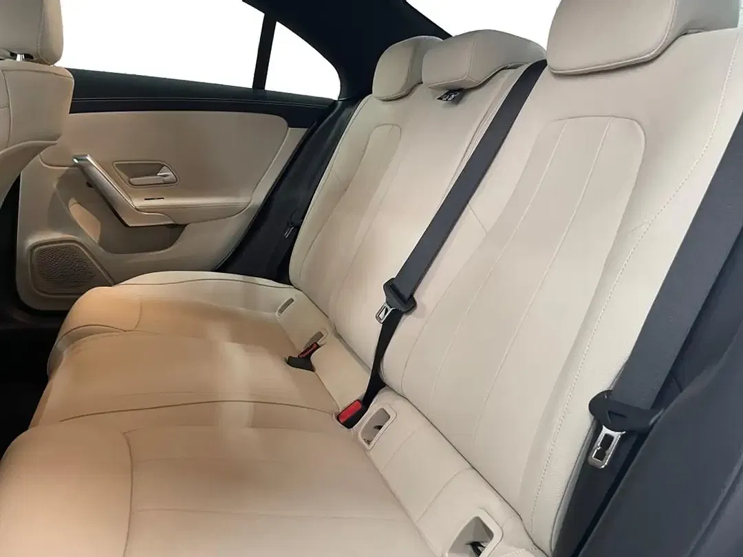 Mercedes-Benz CLA 180 - Thumbnail 7