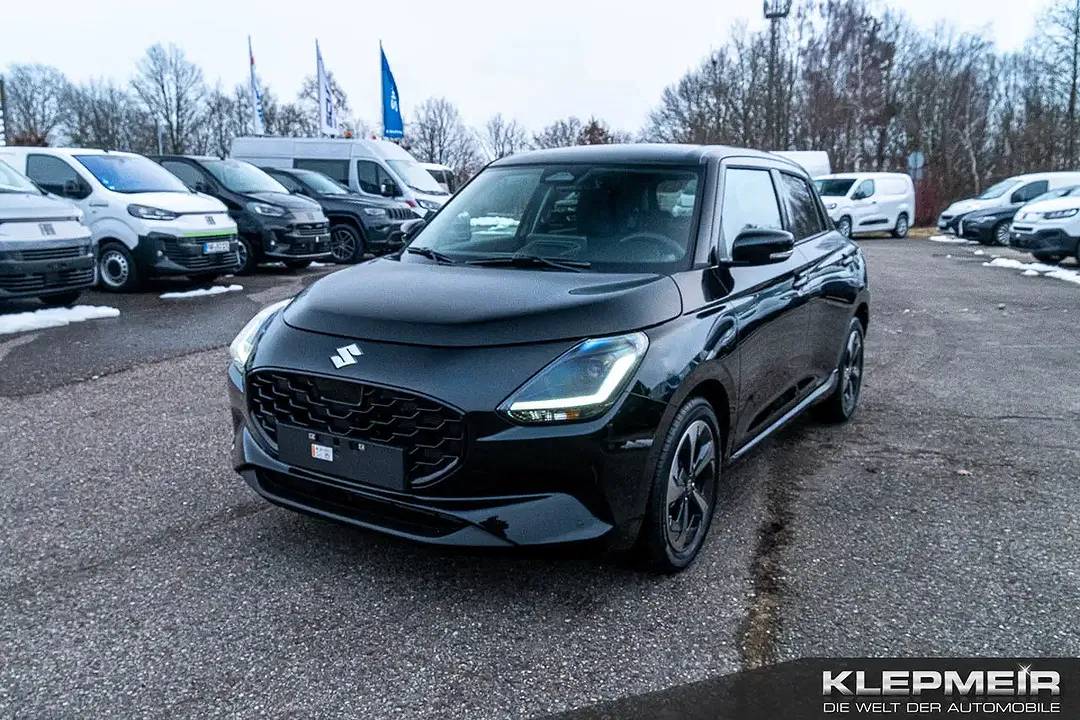 Suzuki Swift - Thumbnail 1