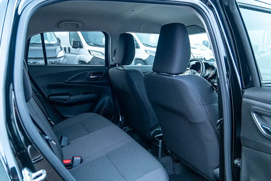 Suzuki Swift - Thumbnail 12