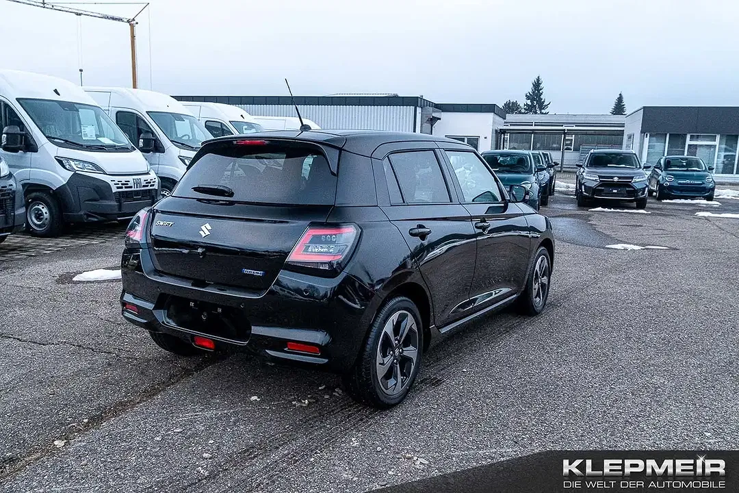 Suzuki Swift - Thumbnail 5