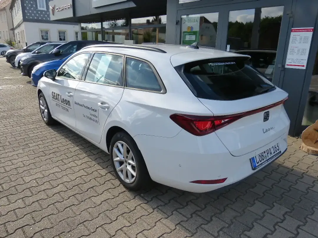 SEAT Leon - Thumbnail 4