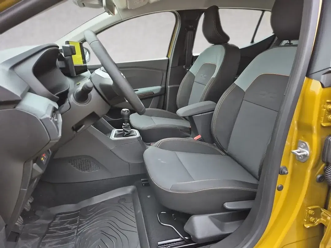 Dacia Sandero - Thumbnail 8