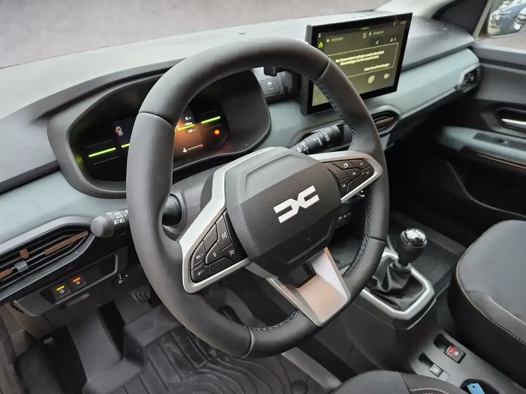 Dacia Sandero - Thumbnail 9