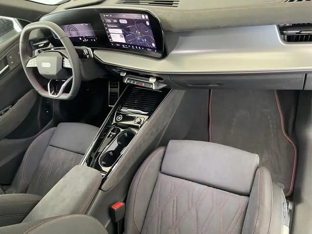 Audi Q3 - Thumbnail 13
