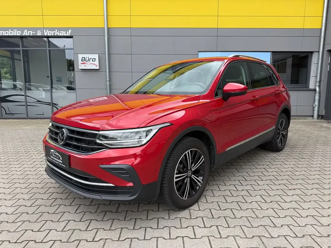 Volkswagen Tiguan - Thumbnail 2