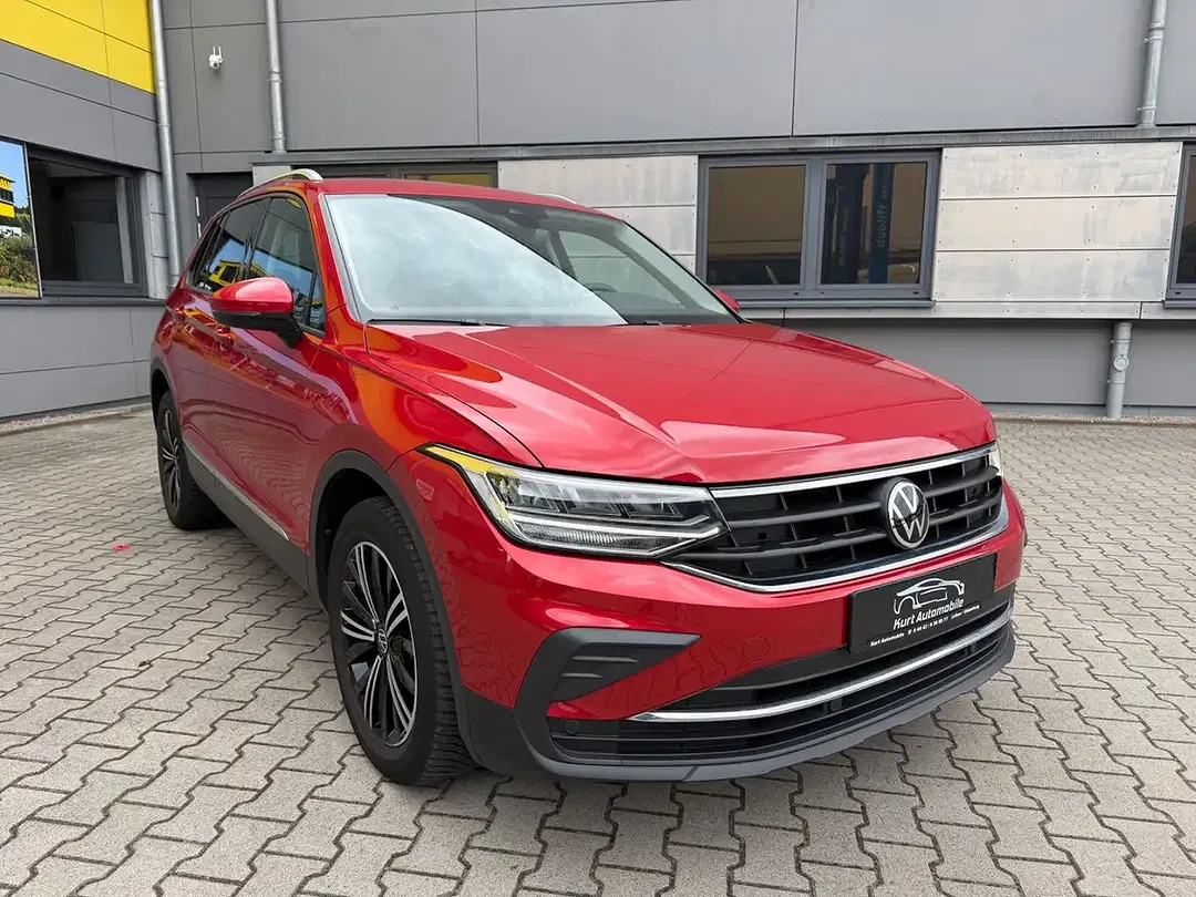 Volkswagen Tiguan - Thumbnail 8