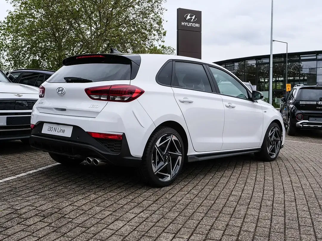 Hyundai i30 - Thumbnail 2