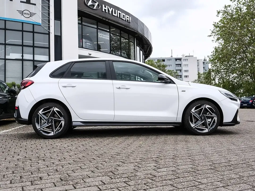 Hyundai i30 - Thumbnail 4