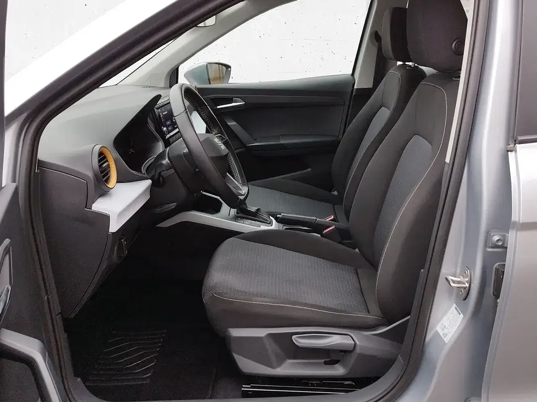 SEAT Arona - Thumbnail 6
