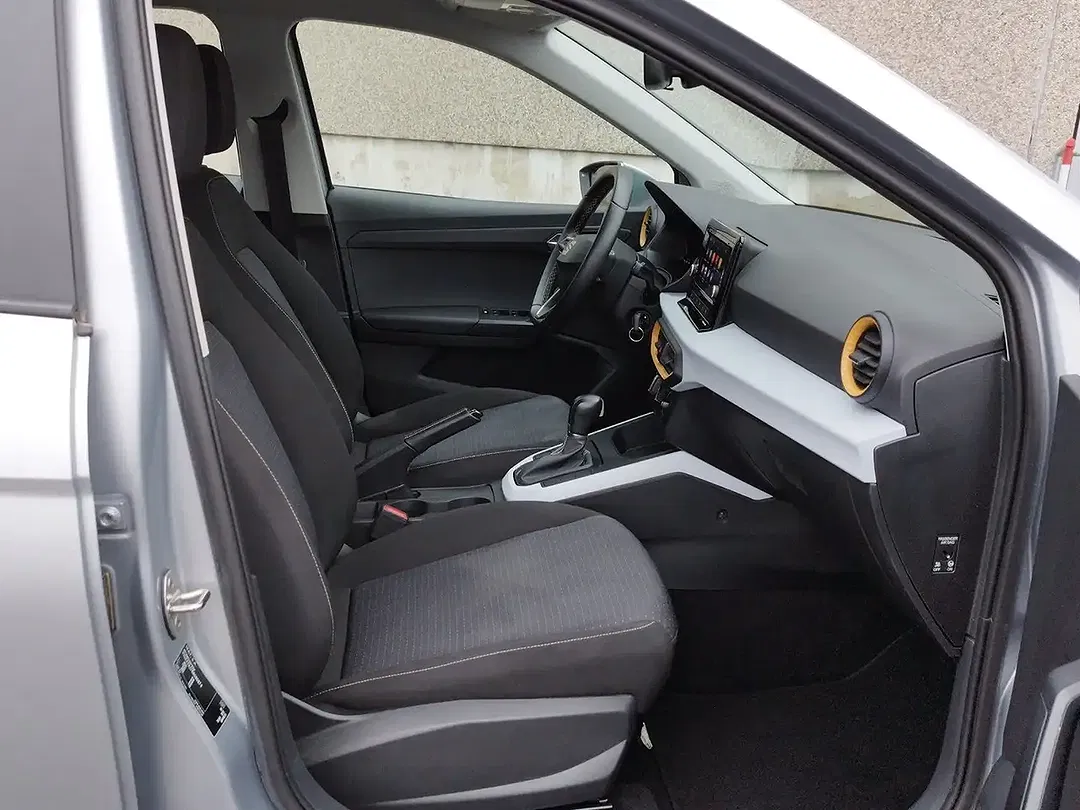 SEAT Arona - Thumbnail 8