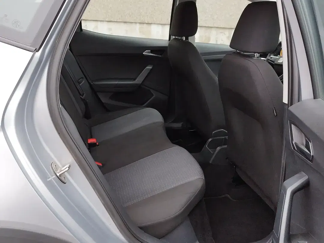SEAT Arona - Thumbnail 9