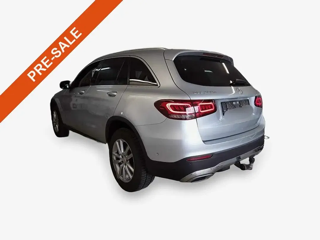 Mercedes-Benz GLC 300 - Thumbnail 3