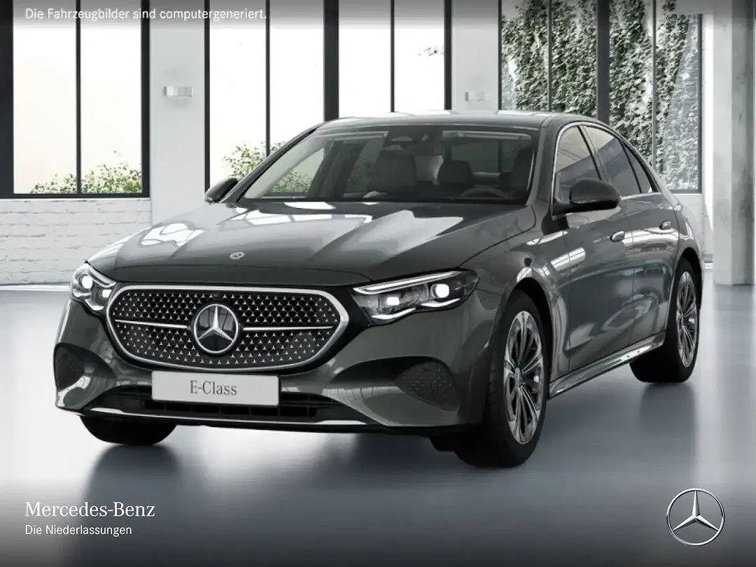 Mercedes-Benz E 220 - Thumbnail 1