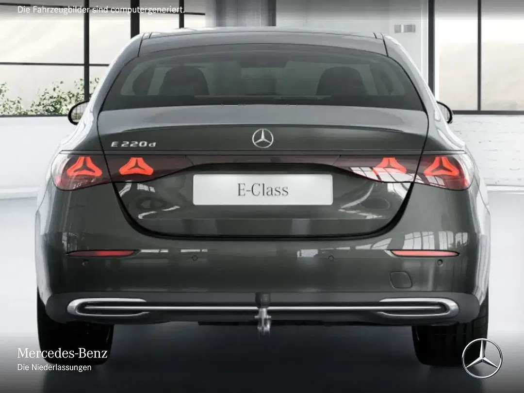 Mercedes-Benz E 220 - Thumbnail 8