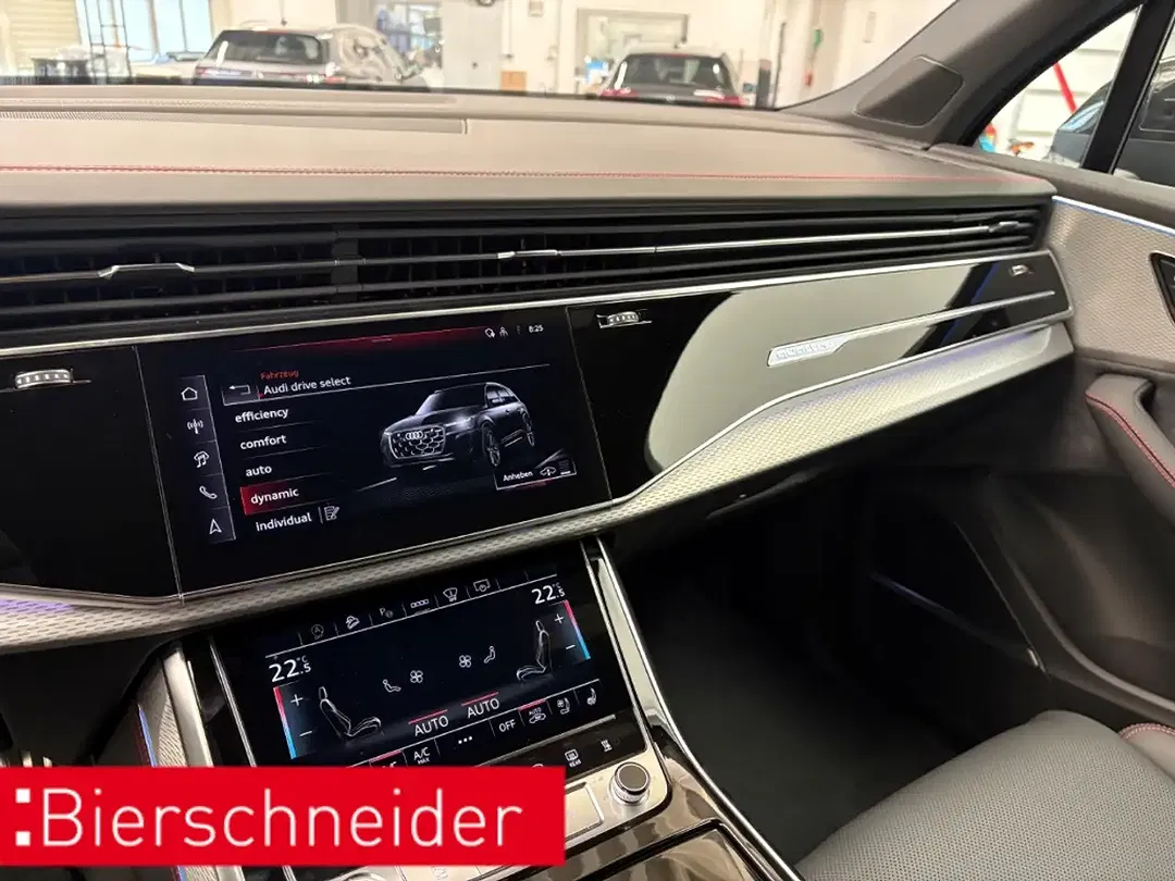 Audi Q7 - Thumbnail 11