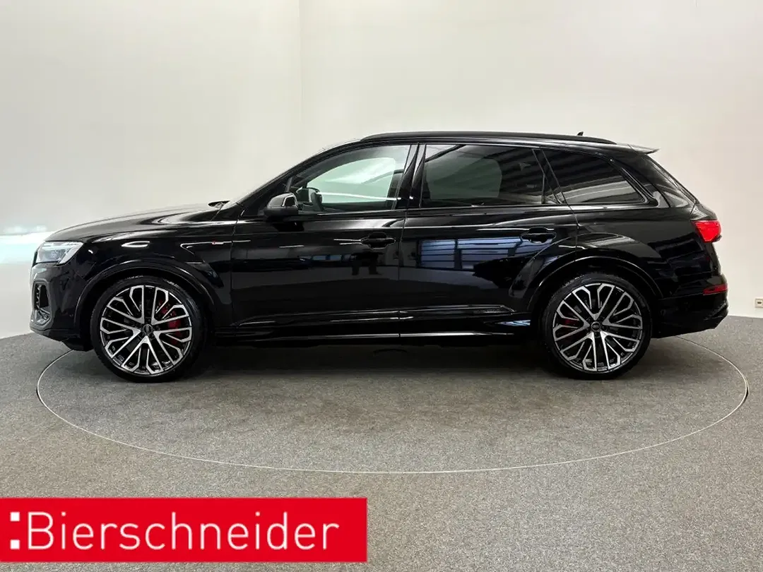 Audi Q7 - Thumbnail 4