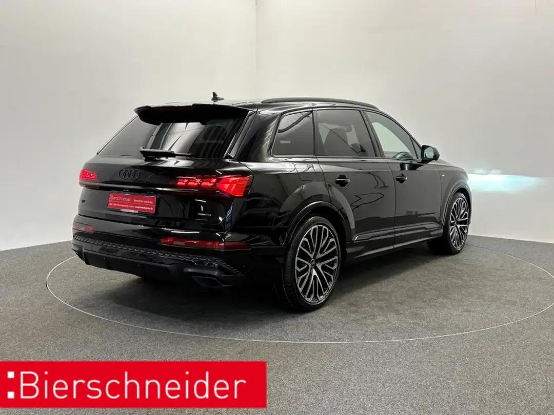 Audi Q7 - Thumbnail 5