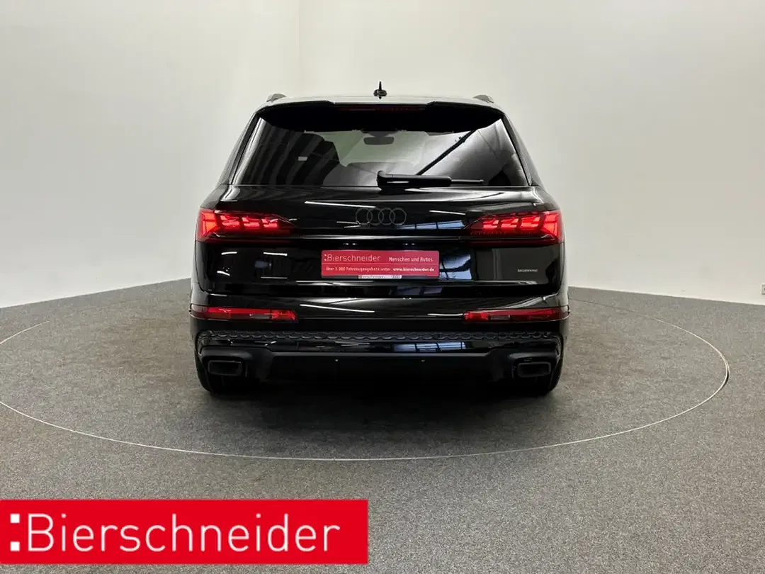 Audi Q7 - Thumbnail 6