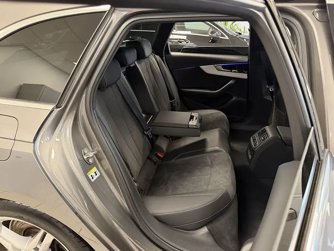 Audi A4 - Thumbnail 12
