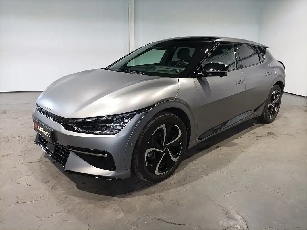 Kia EV6 - Thumbnail 3
