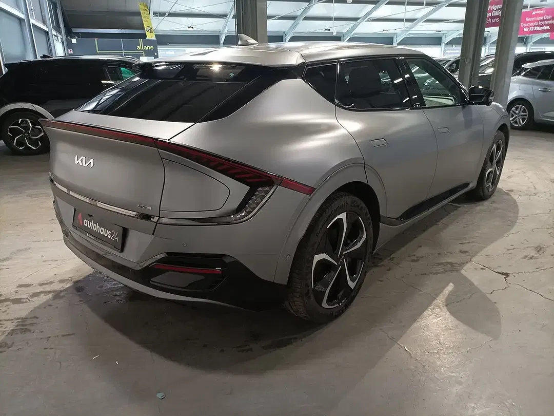 Kia EV6 - Thumbnail 5