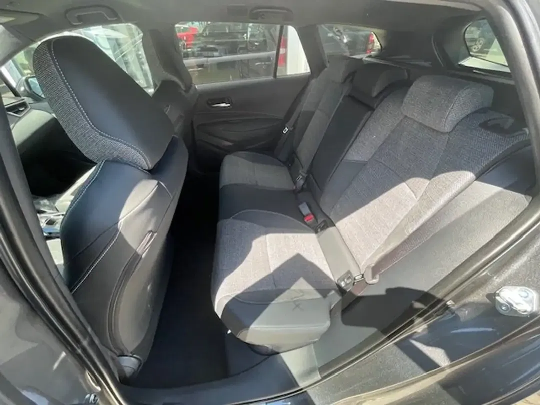 Toyota Corolla - Thumbnail 14