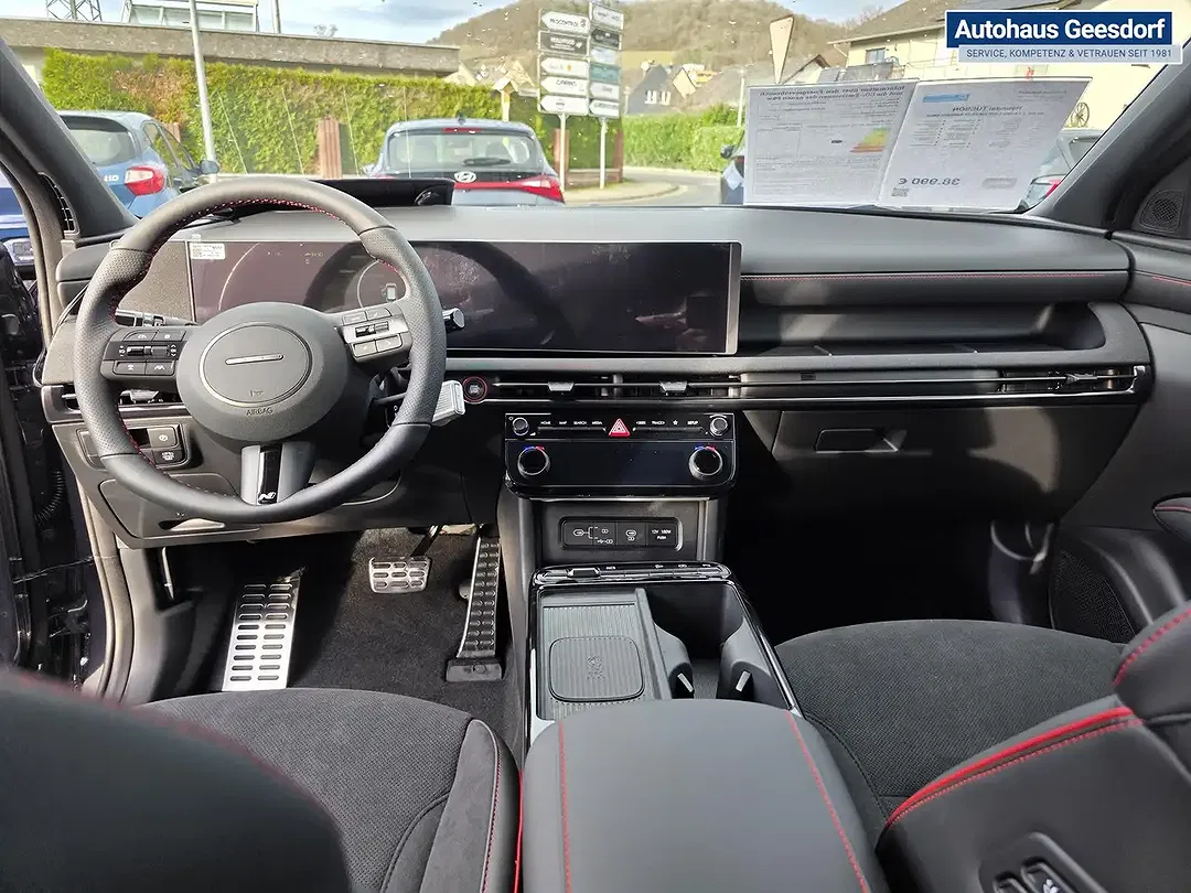 Hyundai TUCSON - Thumbnail 8