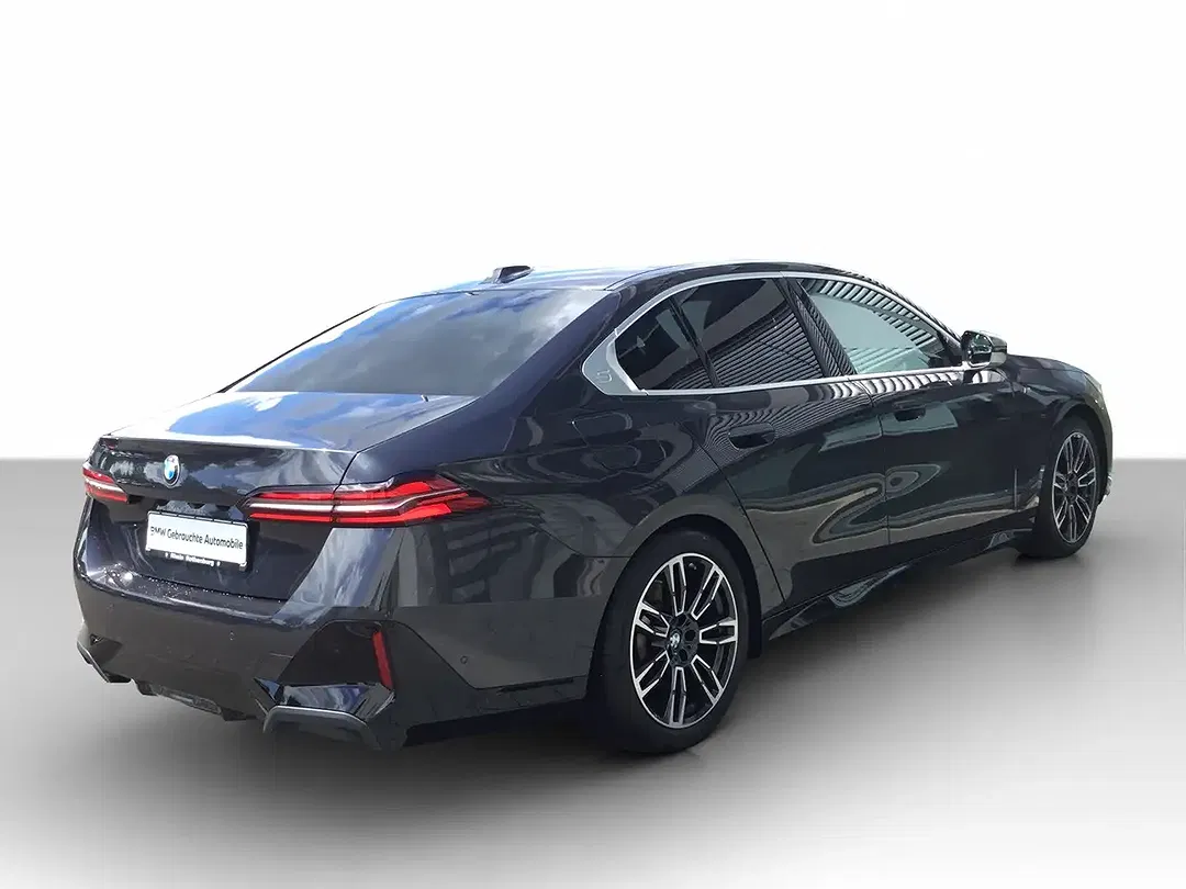 BMW 520 - Thumbnail 4