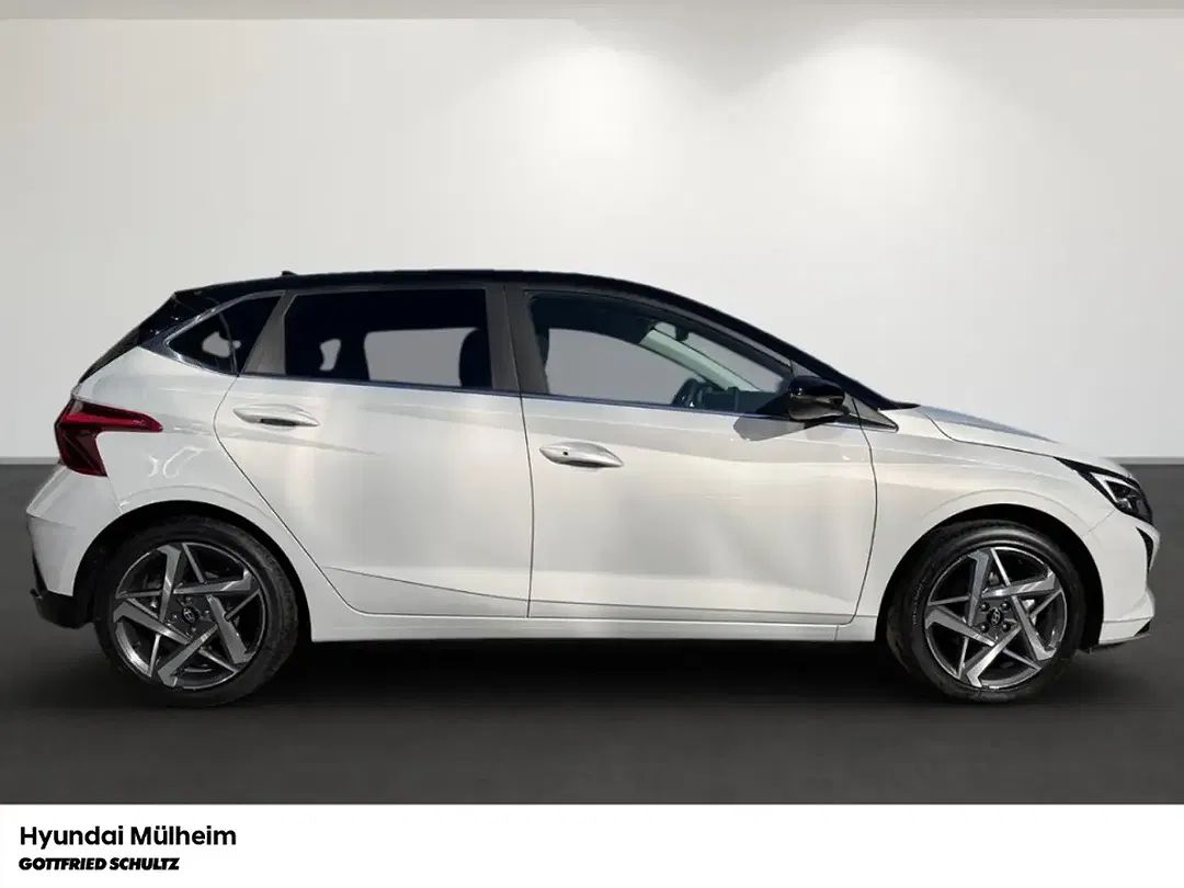 Hyundai i20 - Thumbnail 3