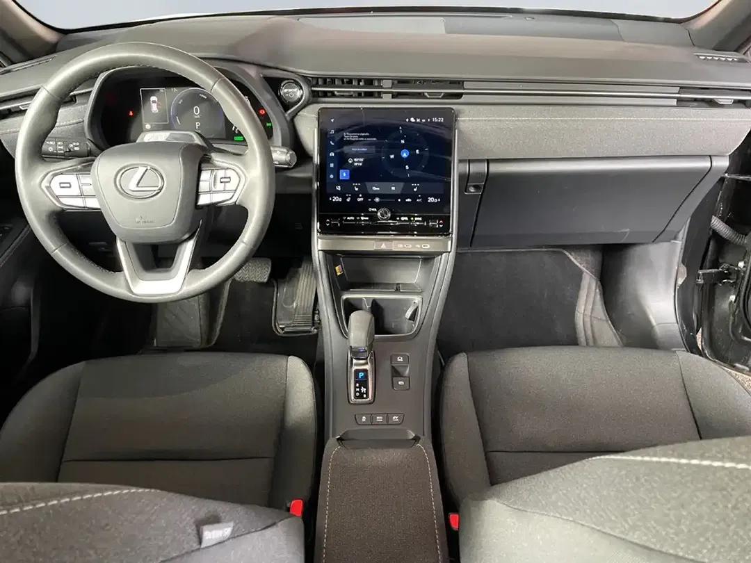 Lexus LBX - Thumbnail 12