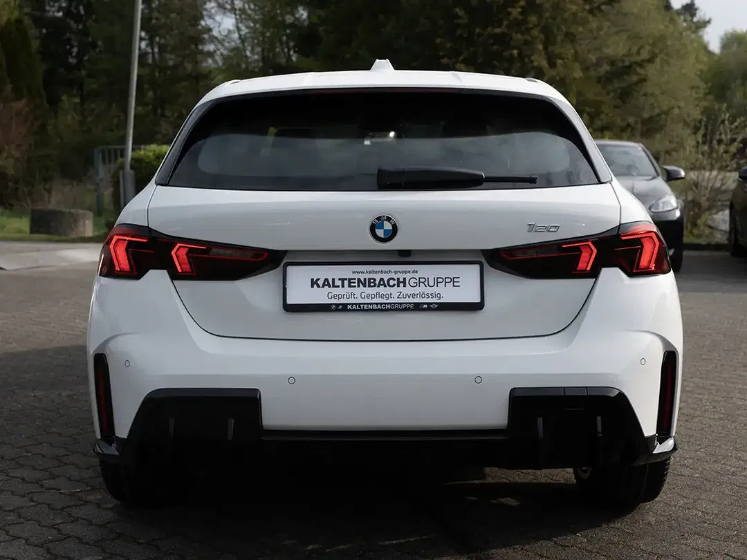 BMW 120 - Thumbnail 7