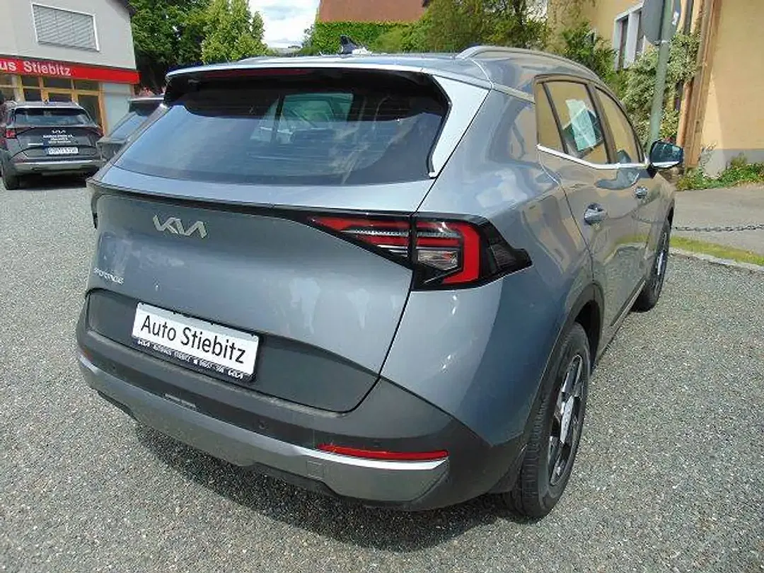 Kia Sportage - Thumbnail 3