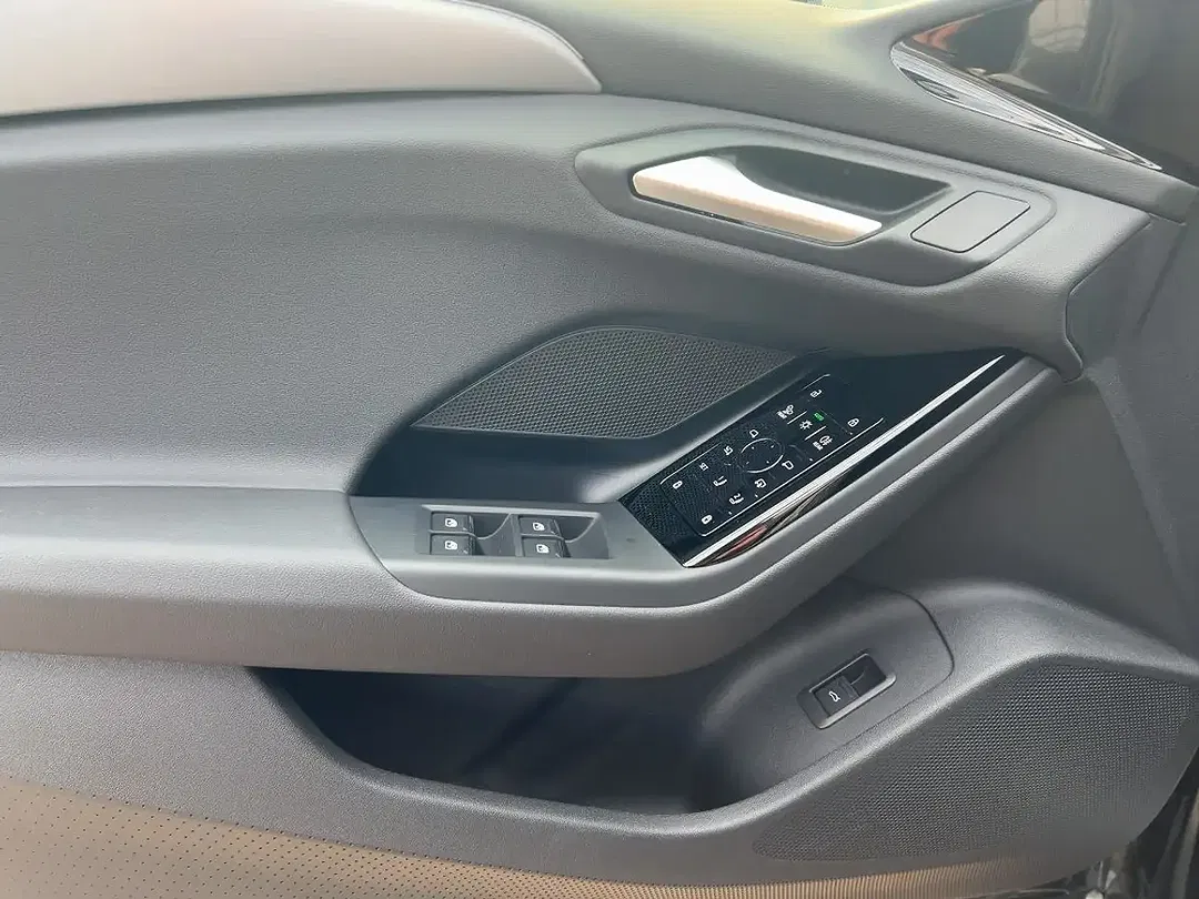 Audi A6 e-tron - Thumbnail 14