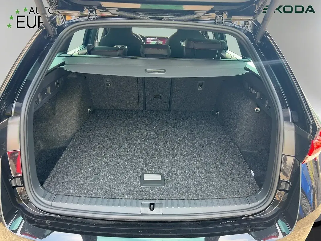 Skoda Octavia - Thumbnail 3