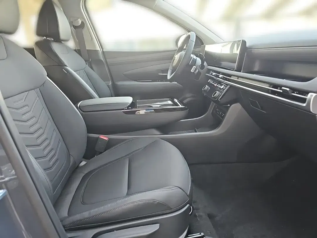 Hyundai TUCSON - Thumbnail 14