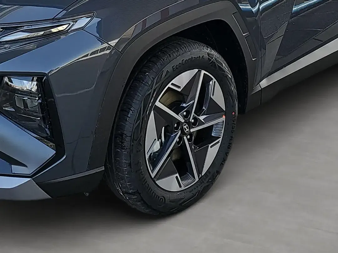 Hyundai TUCSON - Thumbnail 6