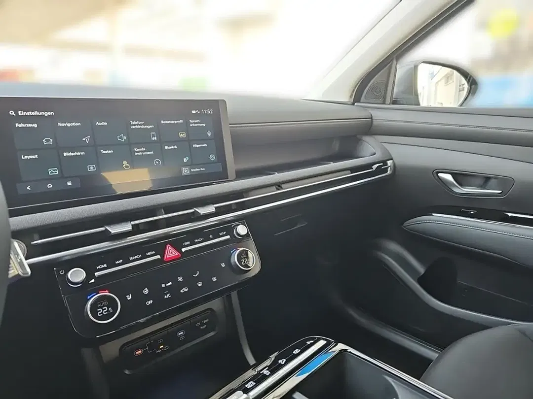 Hyundai TUCSON - Thumbnail 9